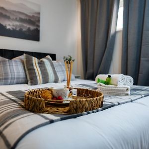 Appartement à 2 Chambres à Coucher