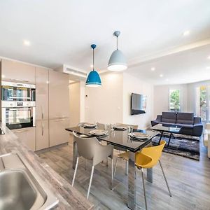 Appartement à 2 Chambres à Coucher