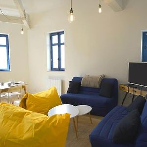 Appartement à 2 Chambres à Coucher