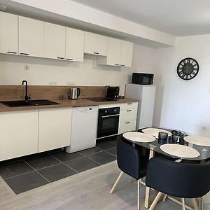 Appartement à 2 Chambres à Coucher