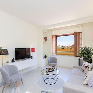 Appartement à 2 Chambres à Coucher