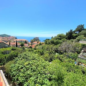 Bonaca Apartment And Rooms