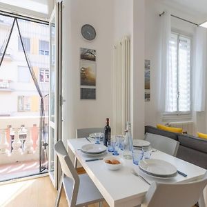 Appartement de Luxe à 2 Chambres à Coucher