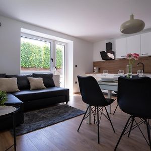 Appartement à 2 Chambres à Coucher