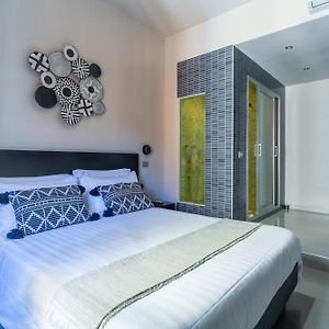 Moai Home