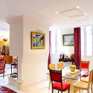 Appartement à 3 Chambres à Coucher