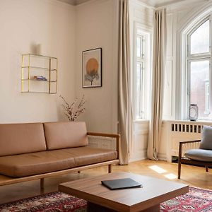 Lovely 3Br Manor Apartment 5 Min From Tivoli Gardens