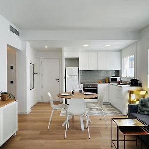 Appartement à 2 Chambres à Coucher