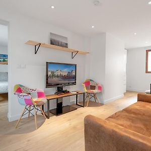 Appartement à 2 Chambres à Coucher