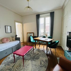 Appartement à 2 Chambres à Coucher