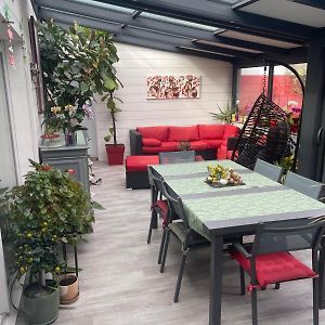 Villa à 3 Chambres à Coucher