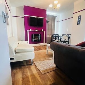 Appartement à 2 Chambres à Coucher