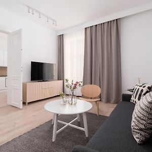1 - Bedroom Apartment - Powisle 2