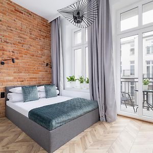 Apartment With Balcony - Starowislna 41