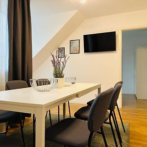 Appartement à 3 Chambres à Coucher