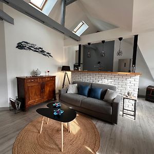 Appartement à 2 Chambres à Coucher