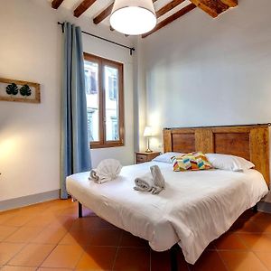 Zeno Apartment By Mamo Florence
