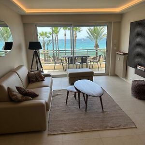 Front de mer, croisette,cannes,prés du Martinez