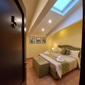 Chambre Mansardée Lit King-Size