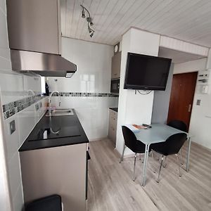 Superbe - La Fresnaie - Studio Rénové proche Hyper Centre