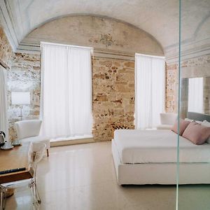 Ambrosia-Timeless Hosting