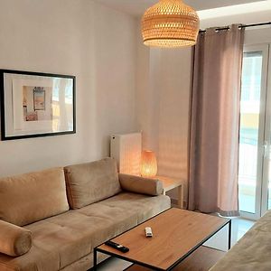 Wonderful Apartment In Acropolis