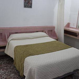 Chambre Standarde Lit Queen-Size