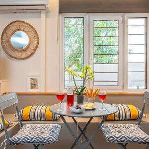 Cozy Nest At Acropolis Footsteps