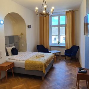 Suite à 2 Chambres à Coucher
