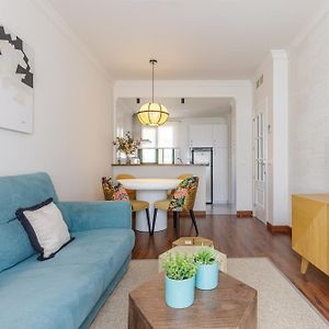 Alameda XI Boutique Apartment By Caleta Homes