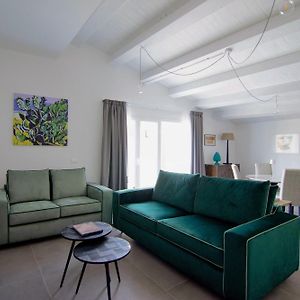 Maciuni Apartments