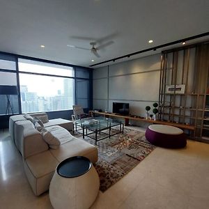 Appartement à 3 Chambres à Coucher