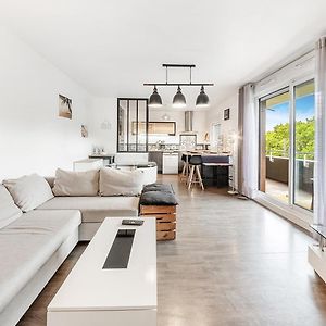 Appartement à 2 Chambres à Coucher