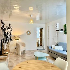 Appartement à 2 Chambres à Coucher