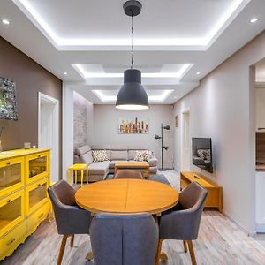 Elegant Escape In The Heart Of The City