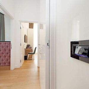Suite à 2 Chambres à Coucher Lit King-Size