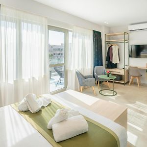 Ela Five Residences