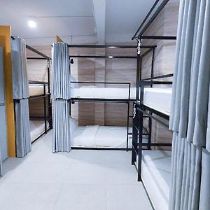 Dormitory Room Mixed
