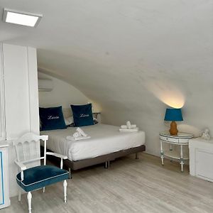 Private Bathroom Triple Room