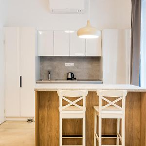 City Castle Apartments Free Parking