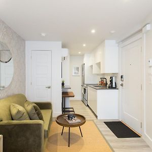 Serene And Styled Little Italy Studio Full Bath By Den Stays