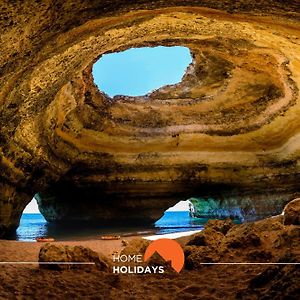 #043 Hassan Flat By Home Holidays