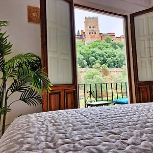 The Nasrid Palace From Your Bed !