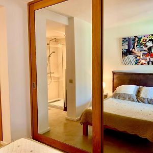 St Tropez T2 Central