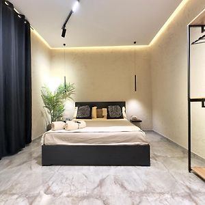 Falco Boutique Home With Jacuzzi