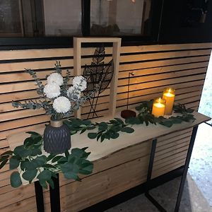 Love Room, La Douce Angevine