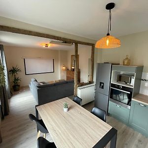Appartement à 2 Chambres à Coucher