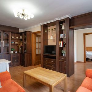 Appartement à 3 Chambres à Coucher