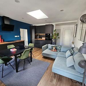 Appartement à 3 Chambres à Coucher