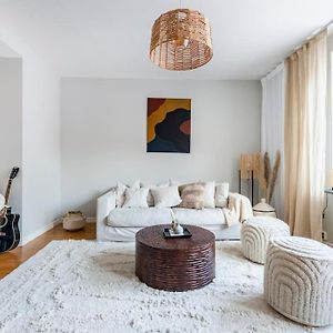 Appartement à 2 Chambres à Coucher